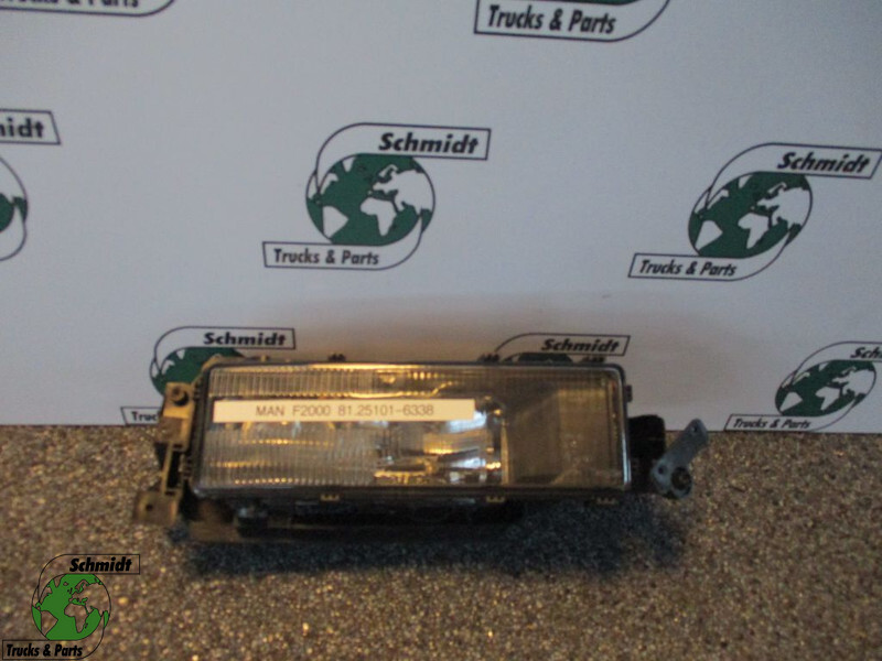MAN 81.25101-6338 F/M uitvoering nieuwe - Feu anti-brouillard pour Camion: photos 1 MAN 81.25101-6338 F/M uitvoering nieuwe - Feu anti-brouillard pour Camion: photos 1