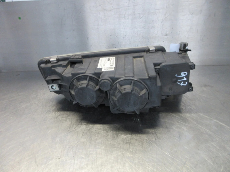 MAN 81.25101-6521 // 81. 25101-6797 // //MISTLAMP MAN TGX TGS EURO 6 LINKS - Feu anti-brouillard pour Camion: photos 4 MAN 81.25101-6521 // 81. 25101-6797 // //MISTLAMP MAN TGX TGS EURO 6 LINKS - Feu anti-brouillard pour Camion: photos 4