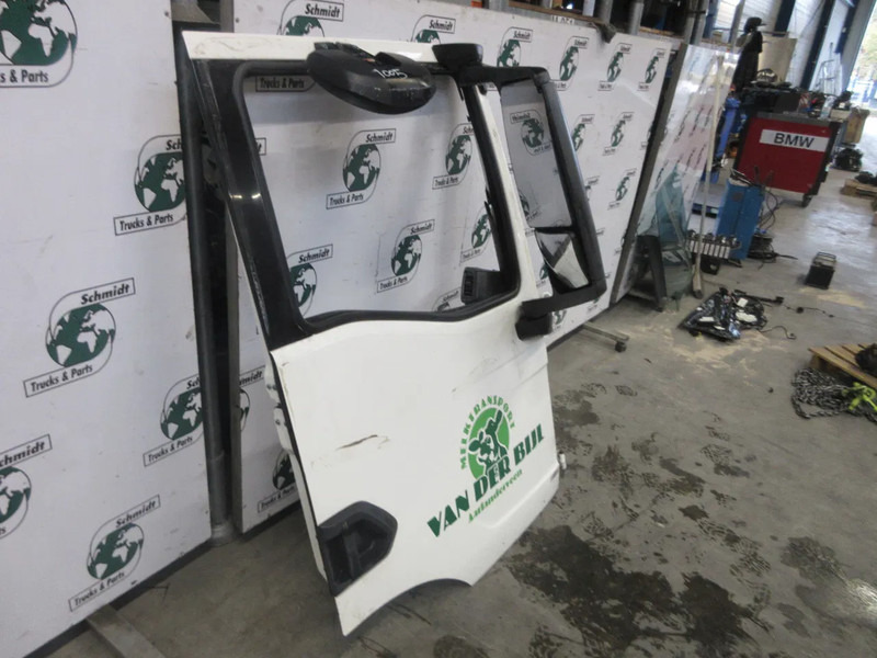 MAN 81.62600-4140 // 81.62600-4144 MAN TGS 18.430 MODEL 2023 RECHTS - Portière et pièces pour Camion: photos 3 MAN 81.62600-4140 // 81.62600-4144 MAN TGS 18.430 MODEL 2023 RECHTS - Portière et pièces pour Camion: photos 3