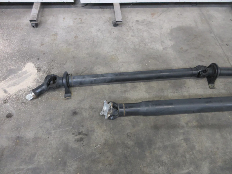 Mercedes-Benz A 906 900 01 03 // A 002 990 68 03 // A 907 410 67 00 // A 907 410 51 01 AANDRIJFAS - Demi arbre pour Camion: photos 2 Mercedes-Benz A 906 900 01 03 // A 002 990 68 03 // A 907 410 67 00 // A 907 410 51 01 AANDRIJFAS - Demi arbre pour Camion: photos 2