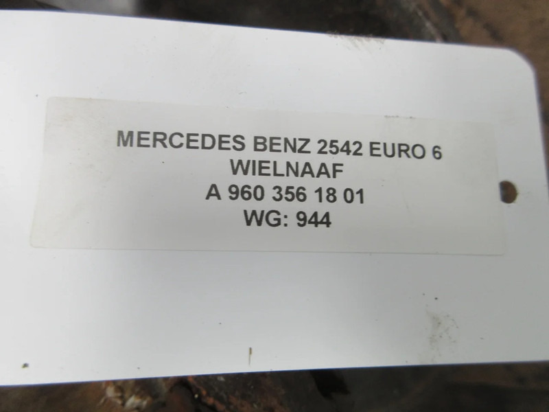 Mercedes-Benz A 960 356 18 01 // A 946 356 02 01 WIELNAAF MERCEDES 2542 EURO 6 MODEL 2018 - Moyeu pour Camion: photos 5 Mercedes-Benz A 960 356 18 01 // A 946 356 02 01 WIELNAAF MERCEDES 2542 EURO 6 MODEL 2018 - Moyeu pour Camion: photos 5