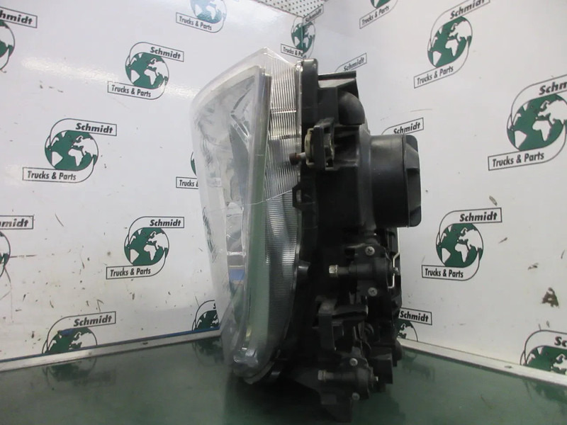 Mercedes-Benz A 960 820 02 39 KOPLAMP MERCEDES 1845 MP4 EURO 6 LINKS - Feu avant pour Camion: photos 4 Mercedes-Benz A 960 820 02 39 KOPLAMP MERCEDES 1845 MP4 EURO 6 LINKS - Feu avant pour Camion: photos 4