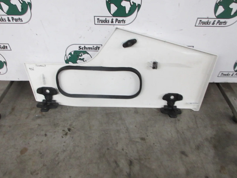 Renault 82225947 HOEKFENDER RENAULT T 520 EURO 6 LIMKS - Cabine et intérieur pour Camion: photos 2 Renault 82225947 HOEKFENDER RENAULT T 520 EURO 6 LIMKS - Cabine et intérieur pour Camion: photos 2