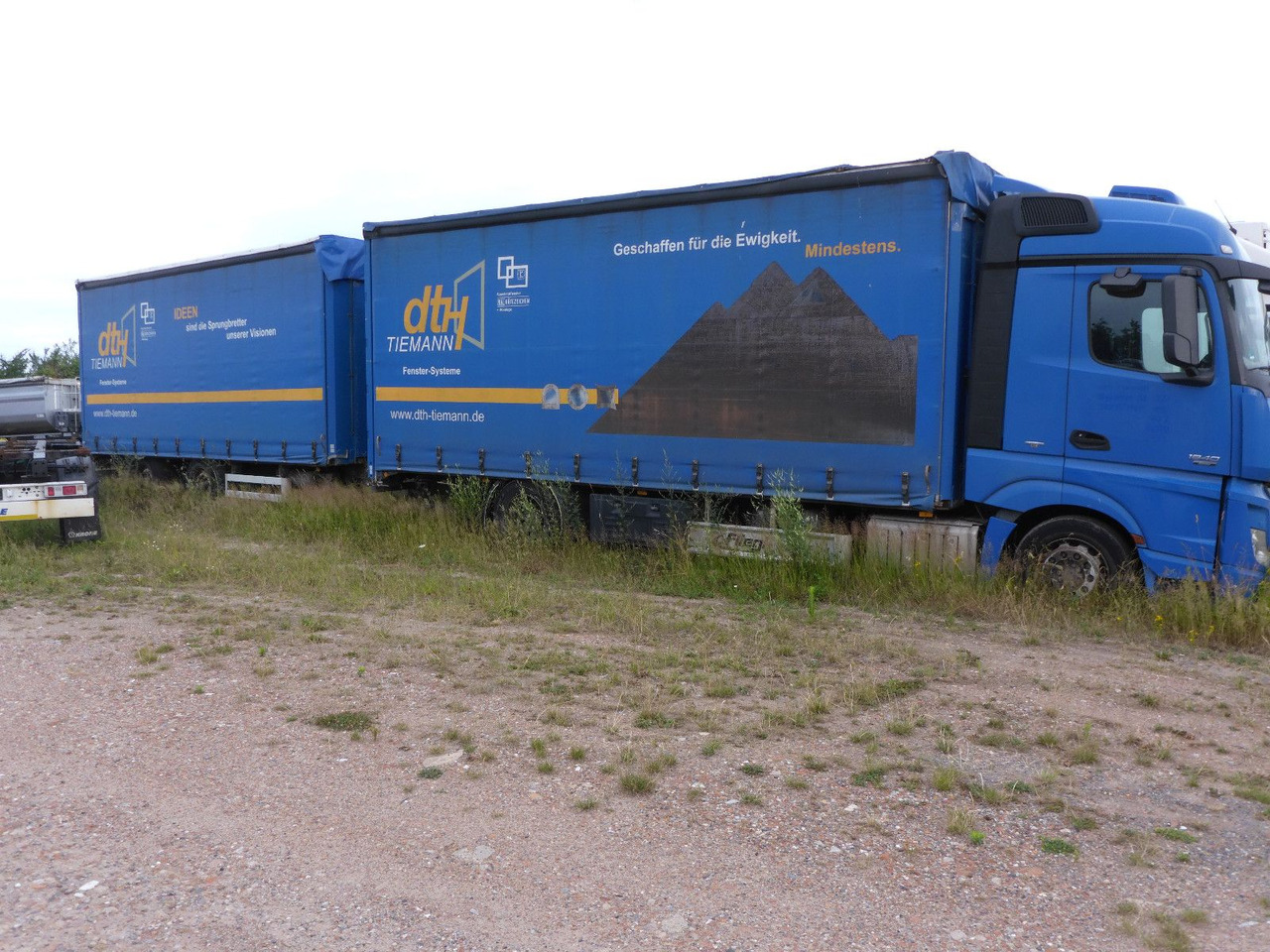 Mercedes-Benz 1840 Top Zustand 106 m3 Euro 6 + Anhänger - Camion à rideaux coulissants: photos 3 Mercedes-Benz 1840 Top Zustand 106 m3 Euro 6 + Anhänger - Camion à rideaux coulissants: photos 3