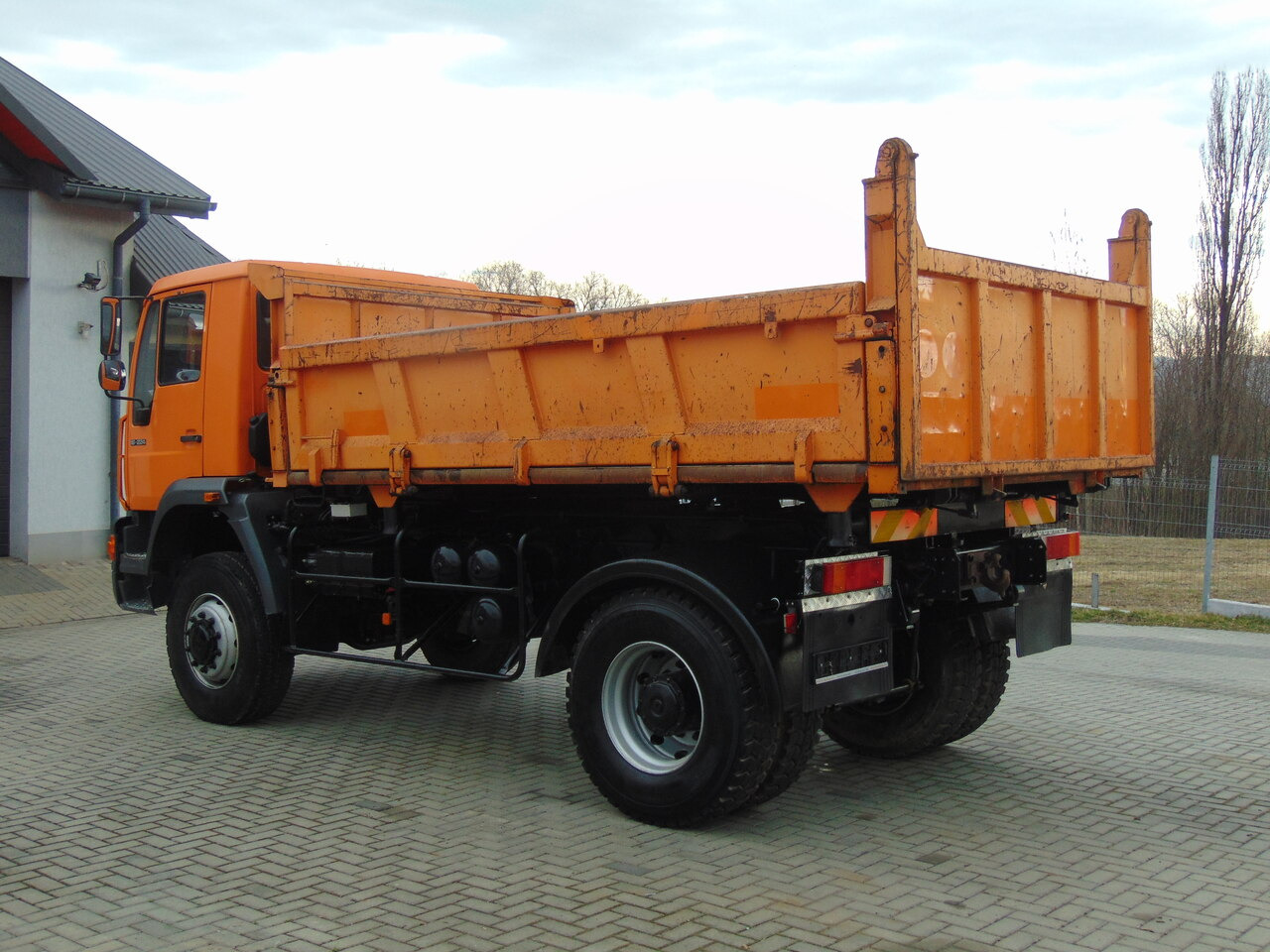 MAN 18-224 4x4 KIPER - Camion benne: photos 3 MAN 18-224 4x4 KIPER - Camion benne: photos 3