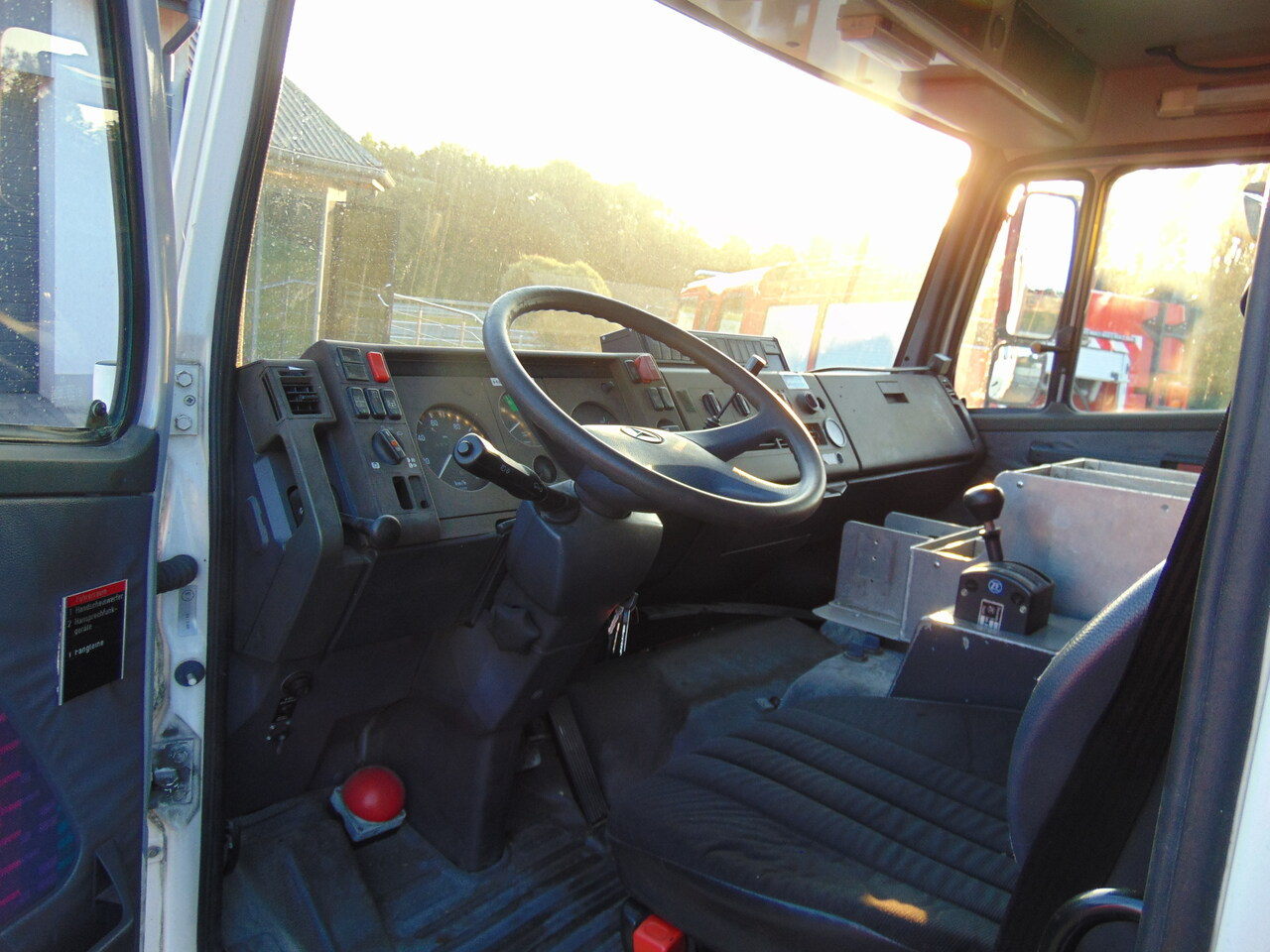 Camion de pompier MERCEDES-BENZ 1124AF 4x4 MAGIRUS: photos 11 Camion de pompier MERCEDES-BENZ 1124AF 4x4 MAGIRUS: photos 11