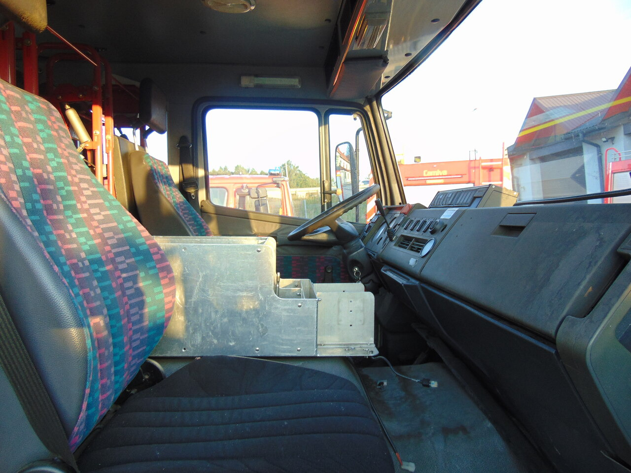 Camion de pompier MERCEDES-BENZ 1124AF 4x4 MAGIRUS: photos 12 Camion de pompier MERCEDES-BENZ 1124AF 4x4 MAGIRUS: photos 12