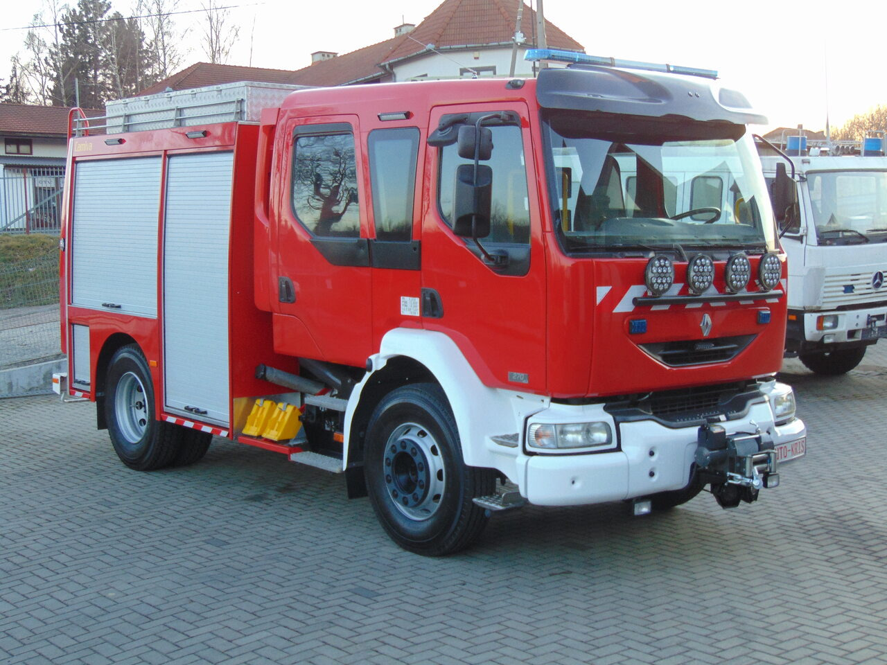 RENAULT Midlum 270dCi Camiva - Camion de pompier: photos 2 RENAULT Midlum 270dCi Camiva - Camion de pompier: photos 2