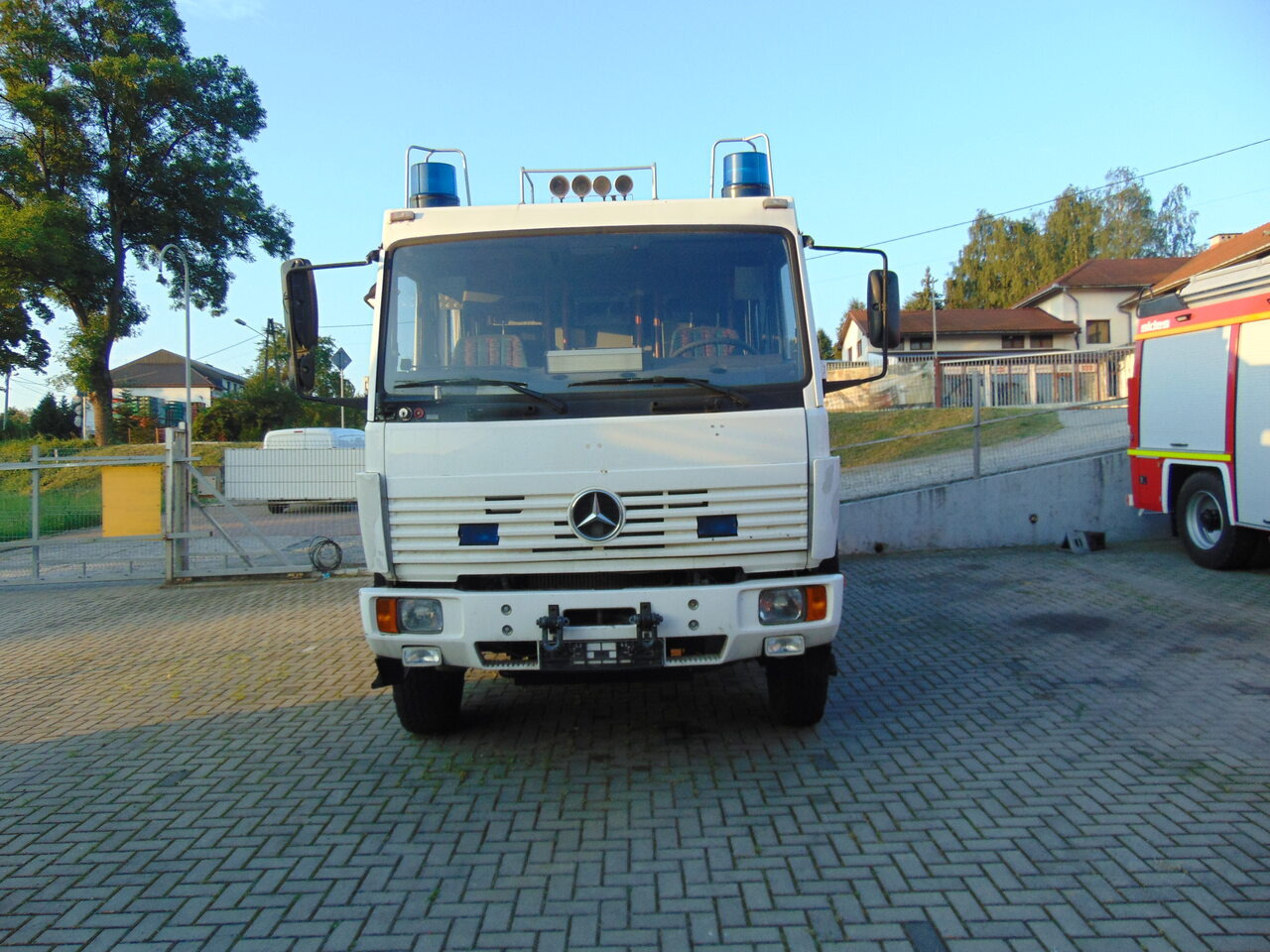 MERCEDES-BENZ 1124AF 4x4 MAGIRUS - Véhicule de voirie/ Spécial: photos 5 MERCEDES-BENZ 1124AF 4x4 MAGIRUS - Véhicule de voirie/ Spécial: photos 5