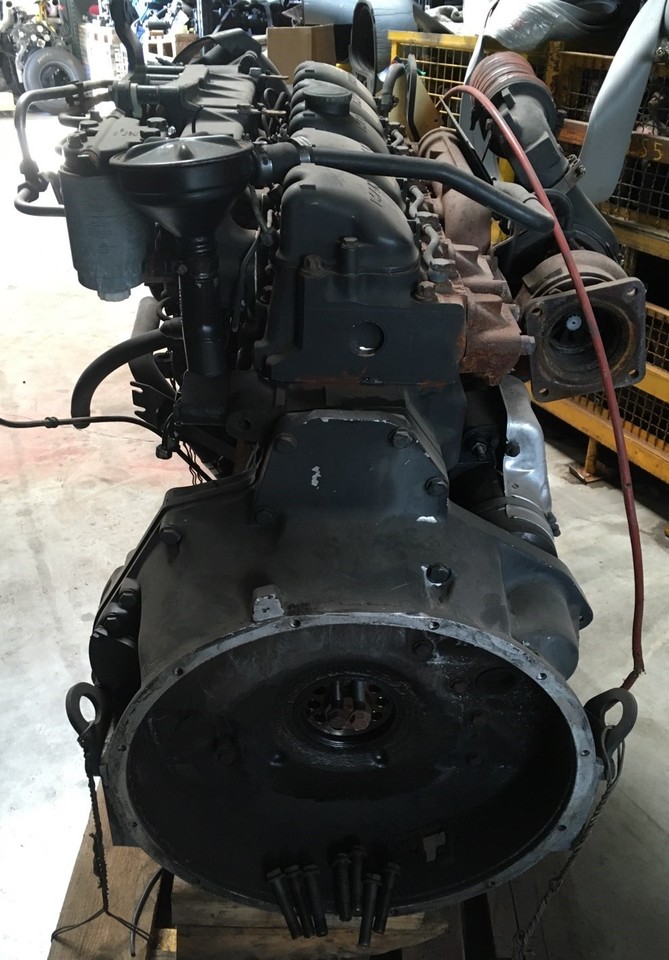 MAN D 2865 LF05 - Moteur: photos 2 MAN D 2865 LF05 - Moteur: photos 2