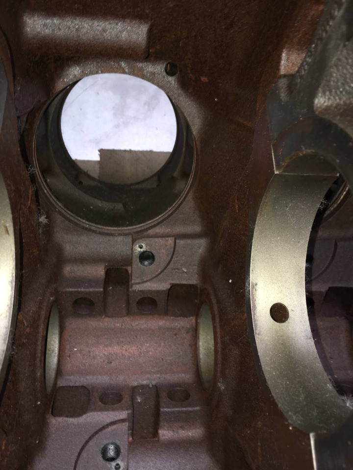 MAN/Mercedes OM403 - Bloc-cylindres: photos 5 MAN/Mercedes OM403 - Bloc-cylindres: photos 5