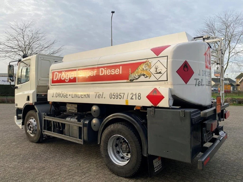 DAF 65CF-240 / FULL STEEL / POMP / 3 COMPARTIMENTS / 8350 LITER / ONLY:25969 KM / EURO-2 / MANUAL / GOOD CONDITION - Camion citerne: photos 3 DAF 65CF-240 / FULL STEEL / POMP / 3 COMPARTIMENTS / 8350 LITER / ONLY:25969 KM / EURO-2 / MANUAL / GOOD CONDITION - Camion citerne: photos 3