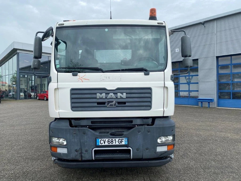 Crédit-bail de MAN TGA26.320 / SLIDING PLATEAU / WINCH / LIFT AXLE / MACHINE CARRIER / MANUAL / EURO-4 / 2007 MAN TGA26.320 / SLIDING PLATEAU / WINCH / LIFT AXLE / MACHINE CARRIER / MANUAL / EURO-4 / 2007: photos 14