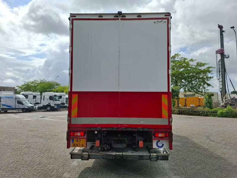 Renault T470 / CLEAN NL TRUCK / TUV:04-11-2025 / SLIDING ROOF / CURTAIN SAILS / SMART TACHO / ACC / LWDS / PLATFORM 2000KG / FRIDGE / AU - Camion fourgon: photos 4 Renault T470 / CLEAN NL TRUCK / TUV:04-11-2025 / SLIDING ROOF / CURTAIN SAILS / SMART TACHO / ACC / LWDS / PLATFORM 2000KG / FRIDGE / AU - Camion fourgon: photos 4