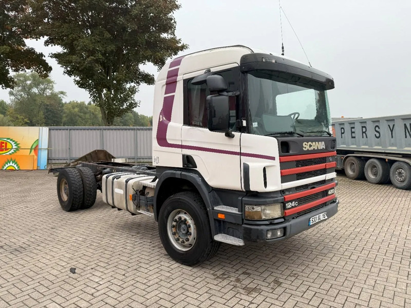 Scania 124-420 / ENGINE RUNNING / RETARDER / BIG AXLE / FULL-STEEL / ONLY: 540918 KM / OLD TACHO / AIRCO / MANUAL / EURO-3 / 2002 - Châssis cabine: photos 2 Scania 124-420 / ENGINE RUNNING / RETARDER / BIG AXLE / FULL-STEEL / ONLY: 540918 KM / OLD TACHO / AIRCO / MANUAL / EURO-3 / 2002 - Châssis cabine: photos 2