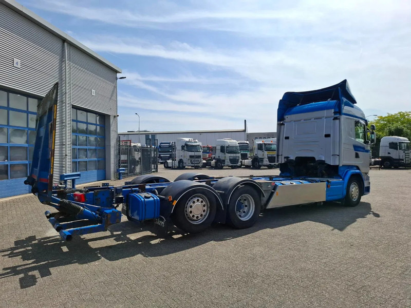 Scania R580 V8 / RETARDER / LIFT+LENKACHSE / FULL-AIR / PLATFORM 2000 KG / NAVI / LEATHER / AIRCO / AUTOMATIC / EURO-6 / 2014 - Châssis cabine: photos 5 Scania R580 V8 / RETARDER / LIFT+LENKACHSE / FULL-AIR / PLATFORM 2000 KG / NAVI / LEATHER / AIRCO / AUTOMATIC / EURO-6 / 2014 - Châssis cabine: photos 5
