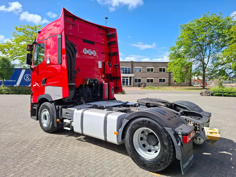 Renault T520 / RETARDER / DOUBLE TANK / TUV:19-03-2026 / PARKCOOL / ACC / LWDS / FRIDGE / AUTOMATIC / EURO-6 / 2019 - Tracteur routier: photos 3 Renault T520 / RETARDER / DOUBLE TANK / TUV:19-03-2026 / PARKCOOL / ACC / LWDS / FRIDGE / AUTOMATIC / EURO-6 / 2019 - Tracteur routier: photos 3