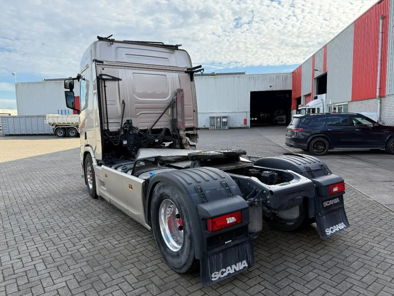 Scania NGS R450 / ENGINE RUNNING / RETARDER / HYDRAULICS / ONLY:565078 KM / FULL-AIR / ALCOA / LEATHER / EURO-6 / 2020 - Tracteur routier: photos 3 Scania NGS R450 / ENGINE RUNNING / RETARDER / HYDRAULICS / ONLY:565078 KM / FULL-AIR / ALCOA / LEATHER / EURO-6 / 2020 - Tracteur routier: photos 3
