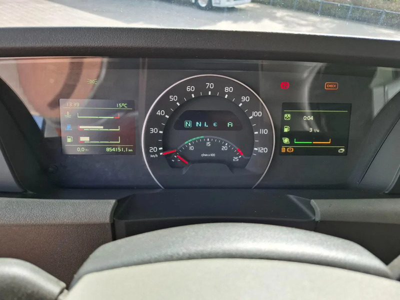 Tracteur routier Volvo FH4-460 / VEB+ / HYDRAULICS / GEN2 V2 SMART TACHO / LWDS / SIDESKIRTS / FRIDGE / EURO-6 / 2018: photos 16 Tracteur routier Volvo FH4-460 / VEB+ / HYDRAULICS / GEN2 V2 SMART TACHO / LWDS / SIDESKIRTS / FRIDGE / EURO-6 / 2018: photos 16