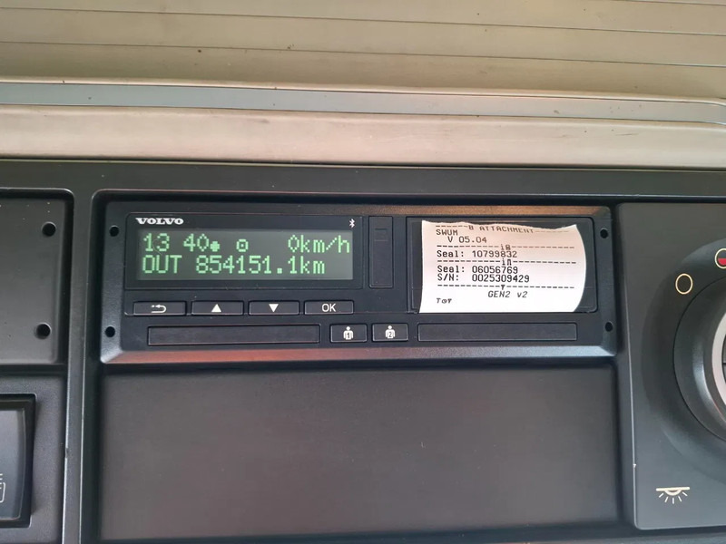 Tracteur routier Volvo FH4-460 / VEB+ / HYDRAULICS / GEN2 V2 SMART TACHO / LWDS / SIDESKIRTS / FRIDGE / EURO-6 / 2018: photos 19 Tracteur routier Volvo FH4-460 / VEB+ / HYDRAULICS / GEN2 V2 SMART TACHO / LWDS / SIDESKIRTS / FRIDGE / EURO-6 / 2018: photos 19