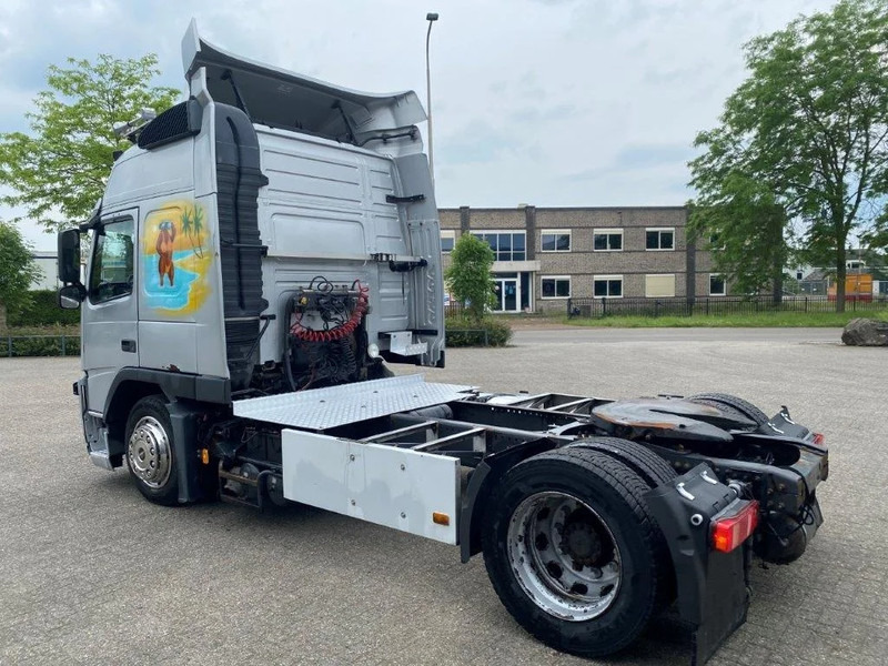 Volvo FM9-300 / MEGA / FULL-AIR / XENON / ONLY:372618KM / MANUAL / EURO-3 / 2004 - Tracteur routier: photos 3 Volvo FM9-300 / MEGA / FULL-AIR / XENON / ONLY:372618KM / MANUAL / EURO-3 / 2004 - Tracteur routier: photos 3