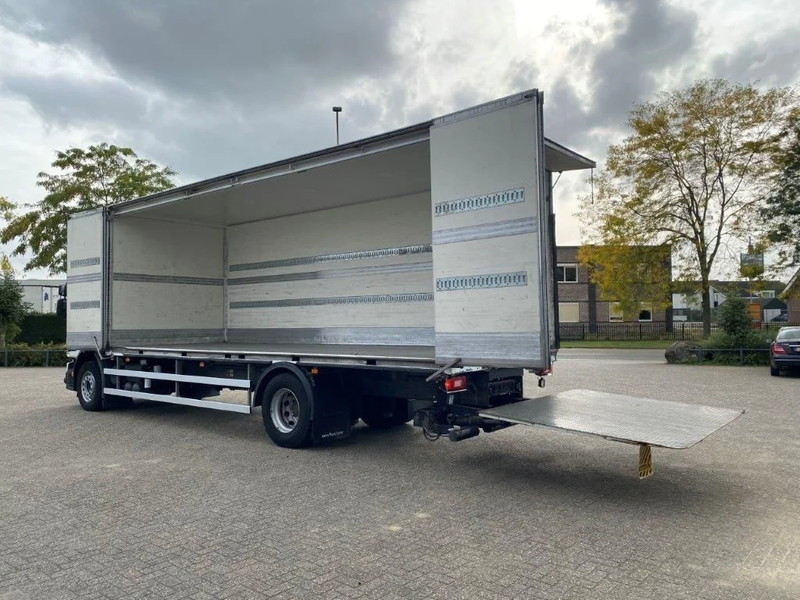 Camion fourgon Volvo FE320 ONLY-463904-KM / CLOSED BOX / LOAD LIFT / AUTOMATIC / SIDE DOORS / EURO-6 / 2014: photos 6 Camion fourgon Volvo FE320 ONLY-463904-KM / CLOSED BOX / LOAD LIFT / AUTOMATIC / SIDE DOORS / EURO-6 / 2014: photos 6