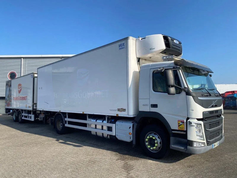 Volvo FM4-420 / COMPLETE COOL+FREEZE COMBI / CHEREAU / THROUGH-LOADING SYSTEM / 2XPLATFORM DHOLLANDIA / FREEZING LOCK / AUTOMATIC / EU - Camion frigorifique: photos 2 Volvo FM4-420 / COMPLETE COOL+FREEZE COMBI / CHEREAU / THROUGH-LOADING SYSTEM / 2XPLATFORM DHOLLANDIA / FREEZING LOCK / AUTOMATIC / EU - Camion frigorifique: photos 2