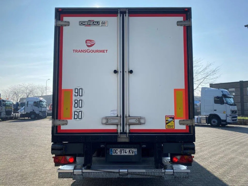 Volvo FM4-420 / COMPLETE COOL+FREEZE COMBI / CHEREAU / THROUGH-LOADING SYSTEM / 2XPLATFORM DHOLLANDIA / FREEZING LOCK / AUTOMATIC / EU - Camion frigorifique: photos 4 Volvo FM4-420 / COMPLETE COOL+FREEZE COMBI / CHEREAU / THROUGH-LOADING SYSTEM / 2XPLATFORM DHOLLANDIA / FREEZING LOCK / AUTOMATIC / EU - Camion frigorifique: photos 4