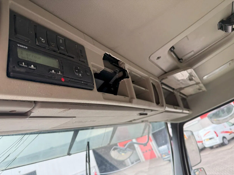 Châssis cabine Volvo FMX 450 / ENGINE RUNNING / 8X4 / VEB / ONLY:260642 KM / PTO / LIFT+LENKACHSE / ALCOA / AUTOMATIC / EURO-6 / 2014: photos 16 Châssis cabine Volvo FMX 450 / ENGINE RUNNING / 8X4 / VEB / ONLY:260642 KM / PTO / LIFT+LENKACHSE / ALCOA / AUTOMATIC / EURO-6 / 2014: photos 16