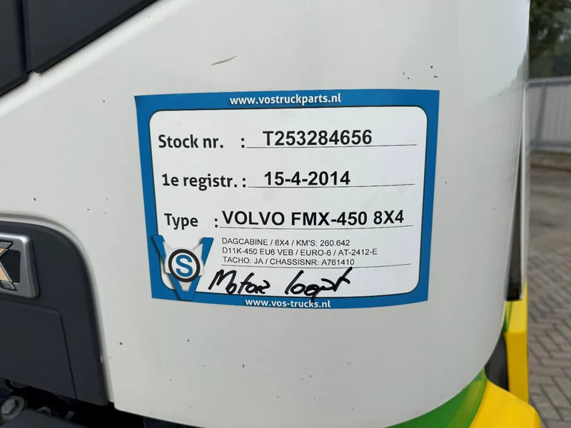 Châssis cabine Volvo FMX 450 / ENGINE RUNNING / 8X4 / VEB / ONLY:260642 KM / PTO / LIFT+LENKACHSE / ALCOA / AUTOMATIC / EURO-6 / 2014: photos 18 Châssis cabine Volvo FMX 450 / ENGINE RUNNING / 8X4 / VEB / ONLY:260642 KM / PTO / LIFT+LENKACHSE / ALCOA / AUTOMATIC / EURO-6 / 2014: photos 18