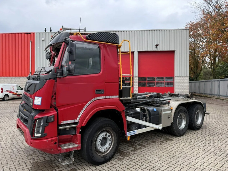 Volvo FMX4-500 / ENGINE RUNNING / VEB+ / 6X4 / BIG AXLE / AJK 20 TON HOOKLIFT / ONLY:276433 KM / AUTOMATIC / EURO-6 / 2020 - Camion ampliroll: photos 2 Volvo FMX4-500 / ENGINE RUNNING / VEB+ / 6X4 / BIG AXLE / AJK 20 TON HOOKLIFT / ONLY:276433 KM / AUTOMATIC / EURO-6 / 2020 - Camion ampliroll: photos 2