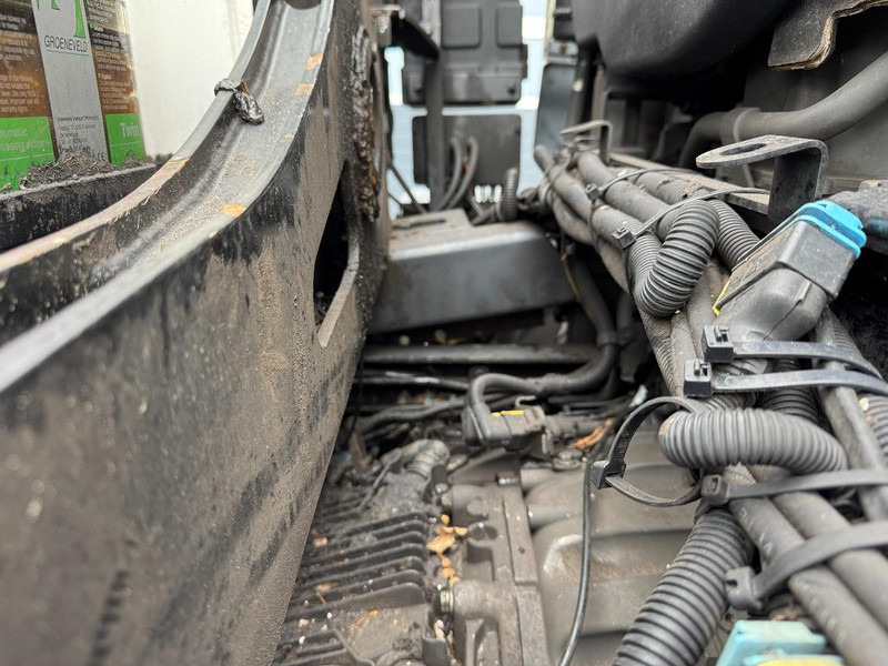 DAF CF410 FAQ HMF 2620, Unfall - Damaged. - Camion grue: photos 4 DAF CF410 FAQ HMF 2620, Unfall - Damaged. - Camion grue: photos 4