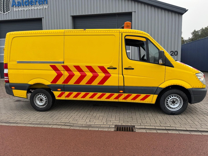 Mercedes-Benz Sprinter 316, Like new, BF3 Begleit- Escort- Convoi execptionnel, L2/H1 - Fourgon utilitaire: photos 2 Mercedes-Benz Sprinter 316, Like new, BF3 Begleit- Escort- Convoi execptionnel, L2/H1 - Fourgon utilitaire: photos 2