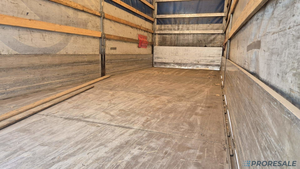 DAF LF 260 FA EURO 6 valník s plachtou - Camion à rideaux coulissants: photos 5 DAF LF 260 FA EURO 6 valník s plachtou - Camion à rideaux coulissants: photos 5