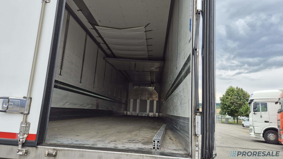 KRONE COOL LINER SD mrazírenský - MULTITEMP - dělící stěna + agregát CARRIER VECTOR 1950 Mt - Semi-remorque frigorifique: photos 5 KRONE COOL LINER SD mrazírenský - MULTITEMP - dělící stěna + agregát CARRIER VECTOR 1950 Mt - Semi-remorque frigorifique: photos 5