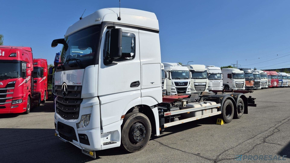 MERCEDES-BENZ ACTROS 2546 L 6X2 EURO 6 - pro přepravu BDF - Camion porte-conteneur/ Caisse mobile: photos 2 MERCEDES-BENZ ACTROS 2546 L 6X2 EURO 6 - pro přepravu BDF - Camion porte-conteneur/ Caisse mobile: photos 2