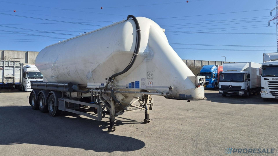 OSTATNÍ FELDBINDER EUT 40.3 SILOCISTERNA - 2 komory - 40 m3 - Citerne pulvérulente: photos 1 OSTATNÍ FELDBINDER EUT 40.3 SILOCISTERNA - 2 komory - 40 m3 - Citerne pulvérulente: photos 1
