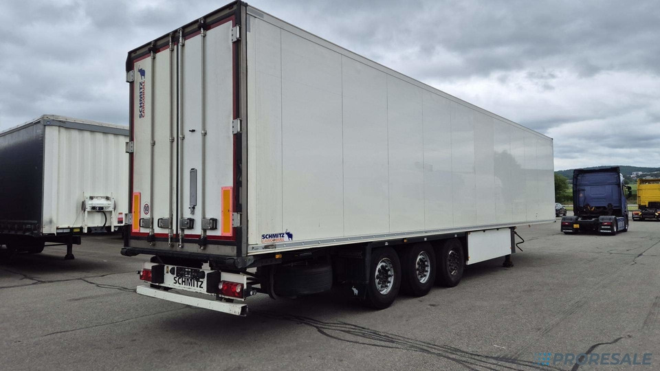 SCHMITZ CARGOBULL SKO 24/L - 13.4 FP60 COOL - mrazírenský - MULTITEMP + dělící stěna + agregát THERMO KING SLXi SPECTRUM - Semi-remorque frigorifique: photos 4 SCHMITZ CARGOBULL SKO 24/L - 13.4 FP60 COOL - mrazírenský - MULTITEMP + dělící stěna + agregát THERMO KING SLXi SPECTRUM - Semi-remorque frigorifique: photos 4