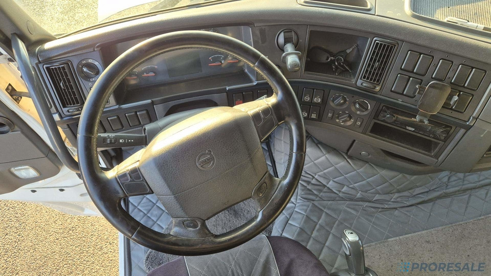 VOLVO FH 13.420 XL 42T EURO 5 - Tracteur routier: photos 4 VOLVO FH 13.420 XL 42T EURO 5 - Tracteur routier: photos 4