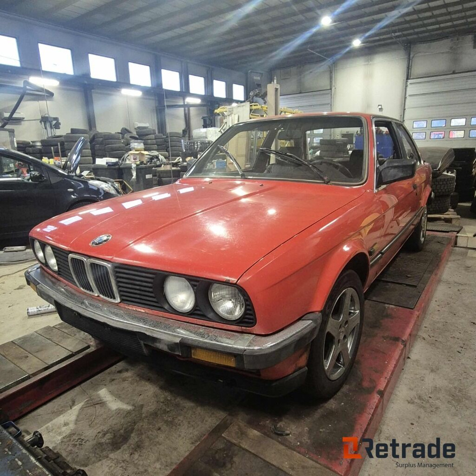 1984 BMW 323 i..Se video - Voiture: photos 1 1984 BMW 323 i..Se video - Voiture: photos 1
