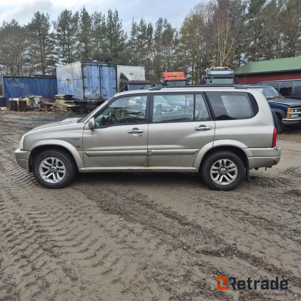 2005mod. SUZUKI GRAND VITARA XL-7 2,0 td. Se video! - Voiture: photos 5 2005mod. SUZUKI GRAND VITARA XL-7 2,0 td. Se video! - Voiture: photos 5