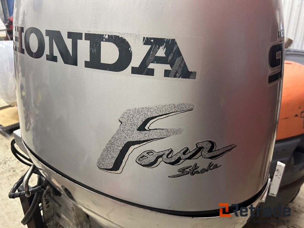 2000 Båt motor Honda Four Stroke 90 hk - Autre matériel: photos 4 2000 Båt motor Honda Four Stroke 90 hk - Autre matériel: photos 4