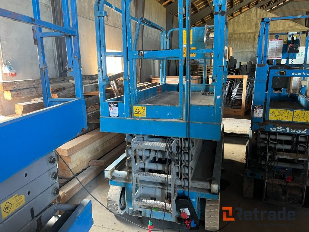 Lift Genie GS-2646 - Engins de chantier: photos 2 Lift Genie GS-2646 - Engins de chantier: photos 2