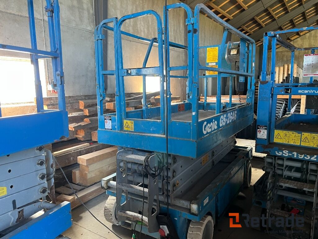 Lift Genie GS-2646 - Engins de chantier: photos 1 Lift Genie GS-2646 - Engins de chantier: photos 1