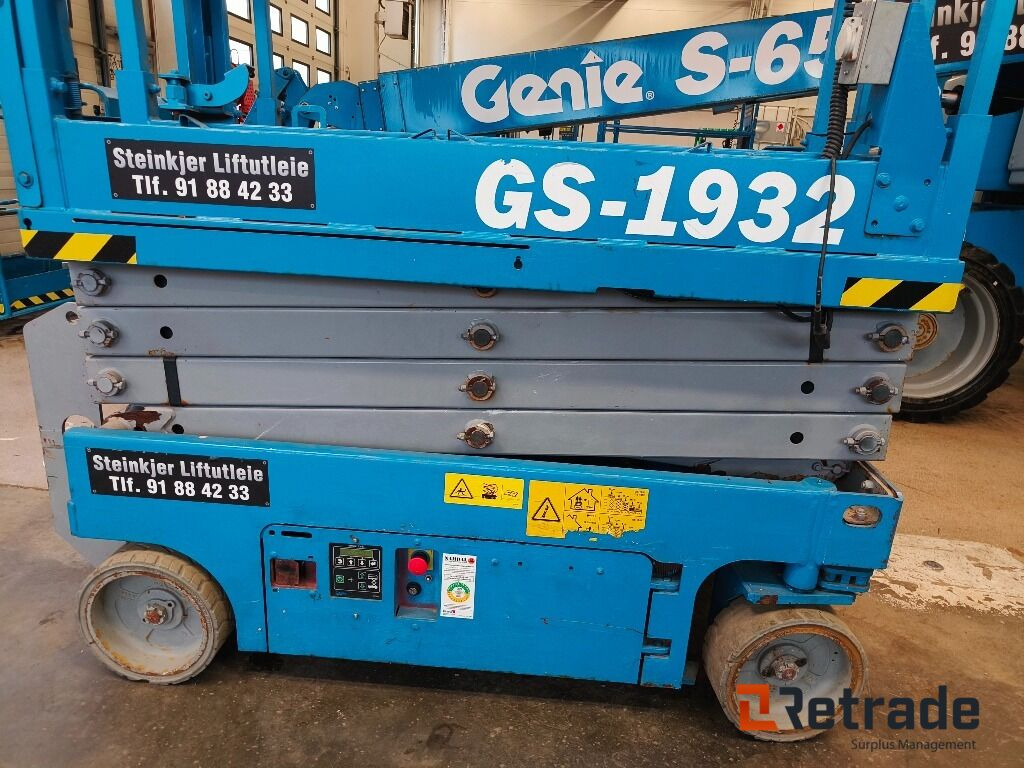 Sakselift Genie GS-1932 - Engins de chantier: photos 5 Sakselift Genie GS-1932 - Engins de chantier: photos 5