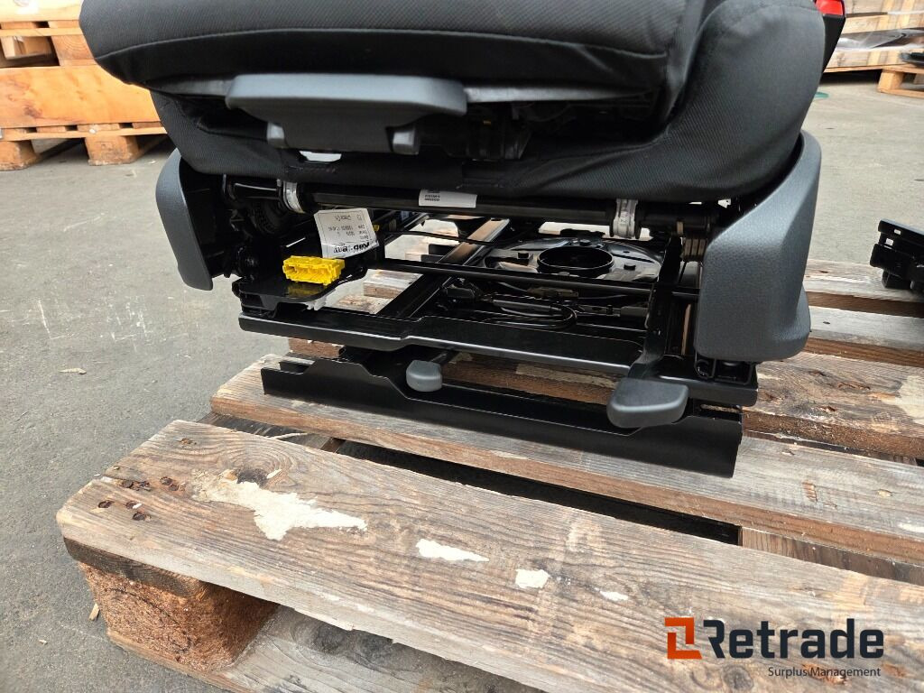 Framstolar Nya Mercedes Benz Sprinter - Voiture: photos 4 Framstolar Nya Mercedes Benz Sprinter - Voiture: photos 4