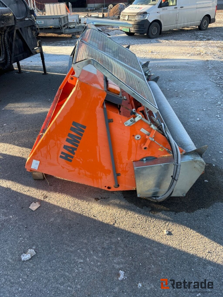 Hamm strøkasse for sand/singel - Epandeur de sable: photos 3 Hamm strøkasse for sand/singel - Epandeur de sable: photos 3