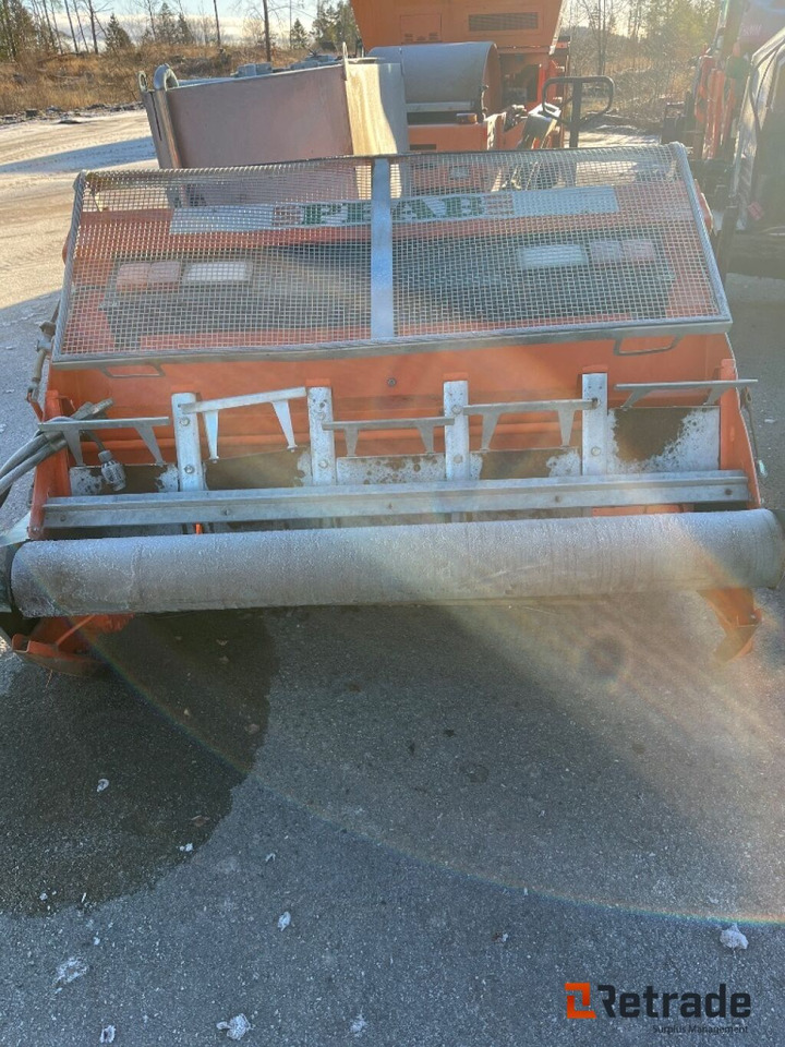 Hamm strøkasse for sand/singel - Epandeur de sable: photos 2 Hamm strøkasse for sand/singel - Epandeur de sable: photos 2