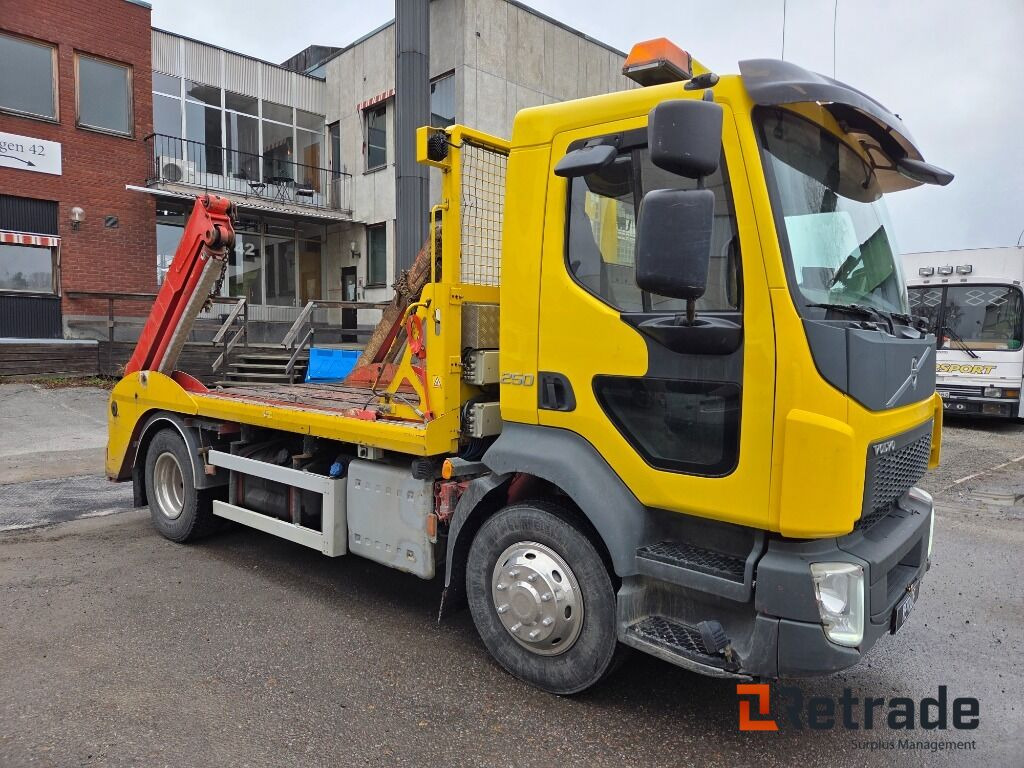 Liftdumper Volvo FE 250 - Camion multibenne: photos 2 Liftdumper Volvo FE 250 - Camion multibenne: photos 2