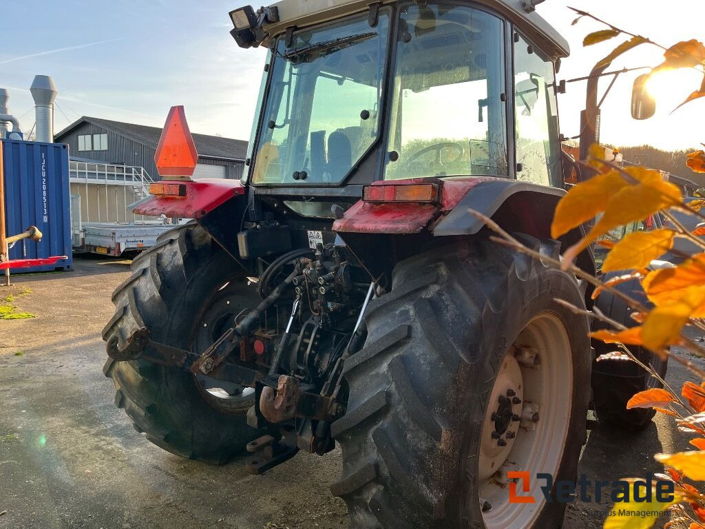 MASSEY FERGUSON MF 4355 4WD med HEVA frontlift. - Tracteur agricole: photos 3 MASSEY FERGUSON MF 4355 4WD med HEVA frontlift. - Tracteur agricole: photos 3